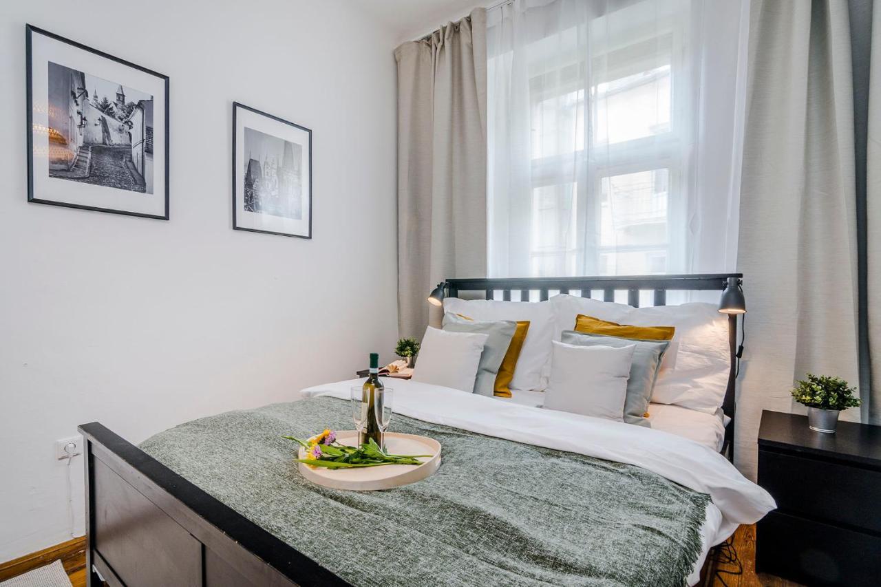 Spacious Apt In Prague Center By Michal&Friends Экстерьер фото